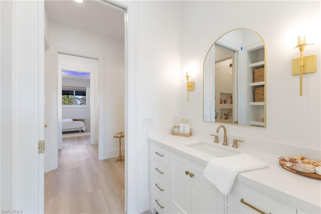 Image 35 of property listing at 898 W Cape Estates CIR, Cape Coral, FL 33993