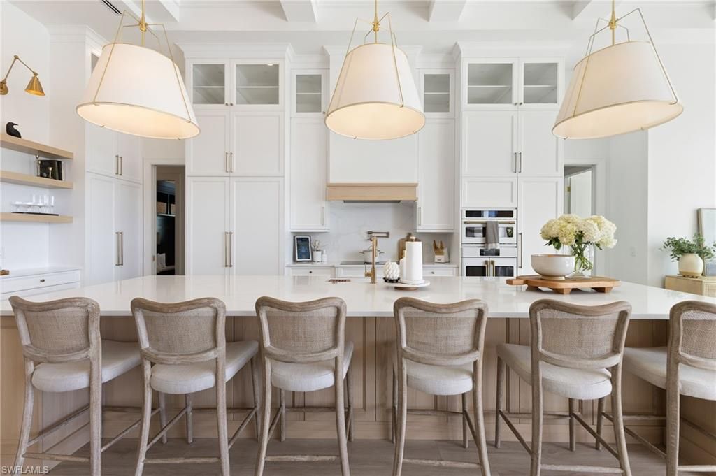 Image 8 of property listing at 898 W Cape Estates CIR, Cape Coral, FL 33993