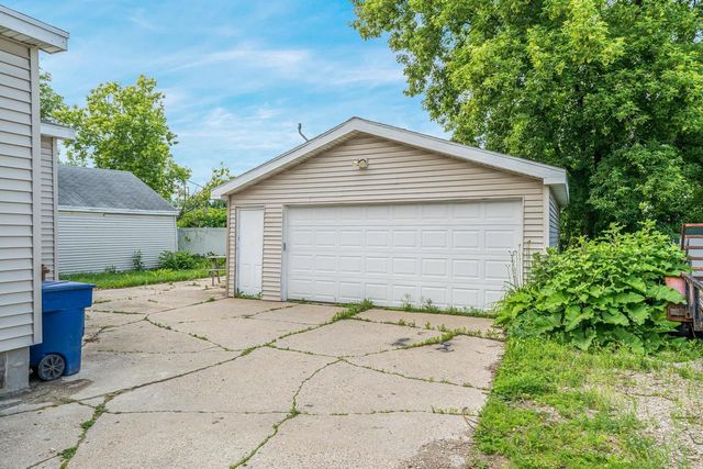 524 3RD STREET, Menasha, WI 54952