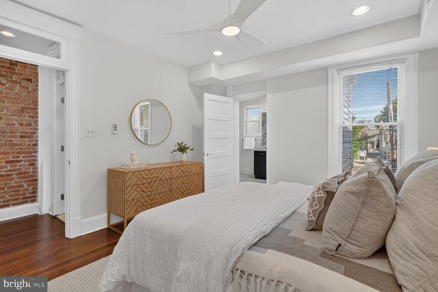 437 KENYON ST NW, Washington, DC 20010