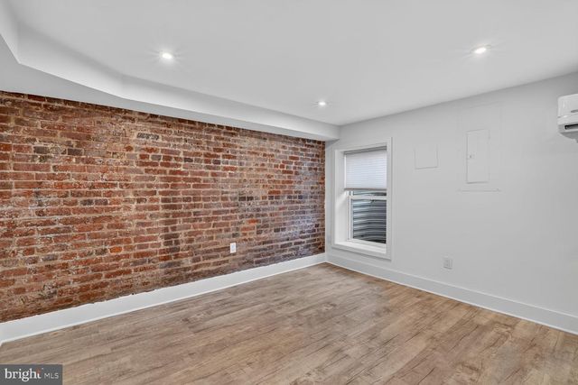 437 KENYON ST NW, Washington, DC 20010