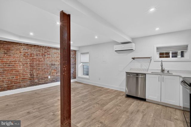 437 KENYON ST NW, Washington, DC 20010