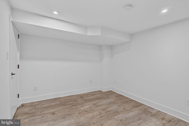437 KENYON ST NW, Washington, DC 20010