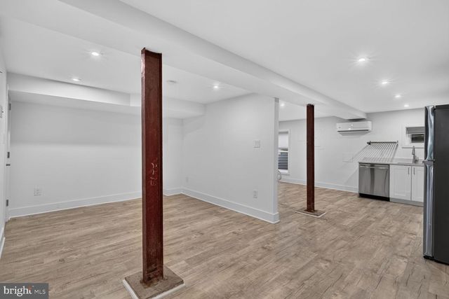 437 KENYON ST NW, Washington, DC 20010