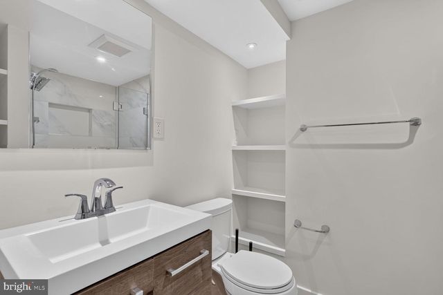 437 KENYON ST NW, Washington, DC 20010
