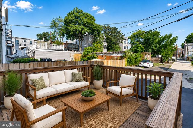 437 KENYON ST NW, Washington, DC 20010