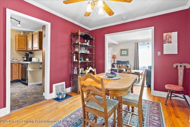 2406 Markley Place, Lansing, MI 48910