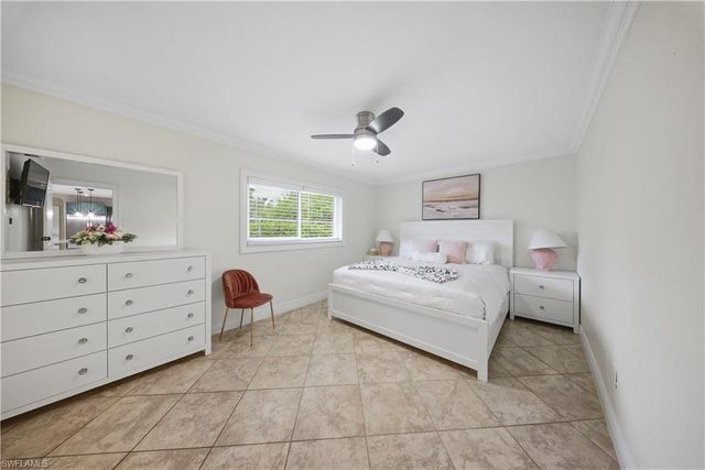 2473 Poinciana ST, Naples, FL 34105