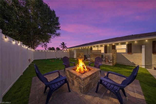 2473 Poinciana ST, Naples, FL 34105