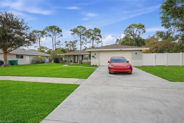 2473 Poinciana ST, Naples, FL 34105