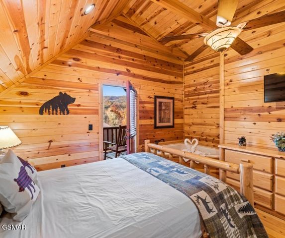229 Forrest Loop Way, Gatlinburg, TN 37738