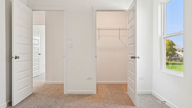 2901 Savana Drive, Joliet, IL 60435