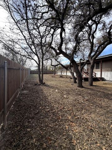 3101 Rockhill DR, Lago Vista, TX 78645