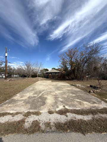 3101 Rockhill DR, Lago Vista, TX 78645