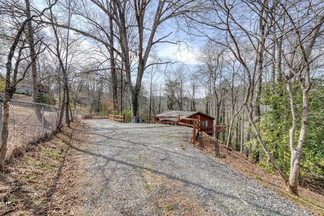 390 Bursey Road, Hiawassee, GA 30546