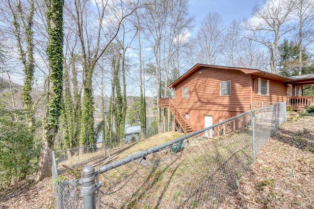 390 Bursey Road, Hiawassee, GA 30546