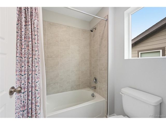 9912 Monte Vista Ave, Littleton, CO 80125