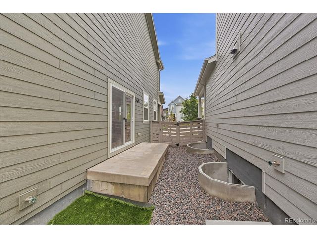 9912 Monte Vista Ave, Littleton, CO 80125
