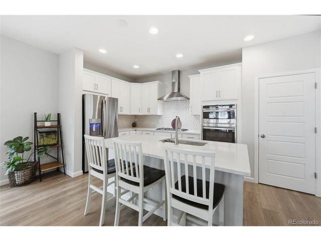 9912 Monte Vista Ave, Littleton, CO 80125