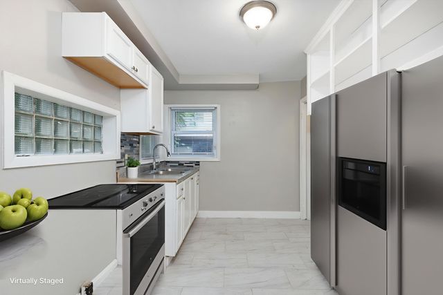 9221 Grandville Avenue, Detroit City, MI 48228