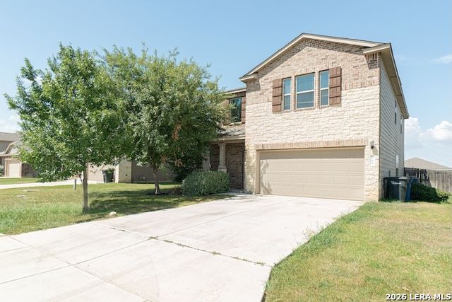 660 Community Dr, New Braunfels, TX 78132