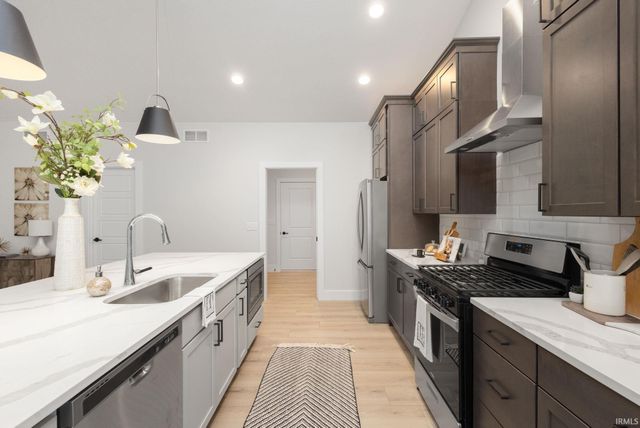 12983 Brick Road, Granger, IN 46530