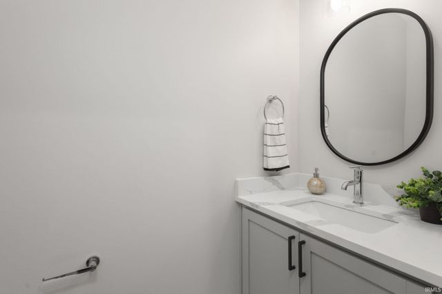 12983 Brick Road, Granger, IN 46530