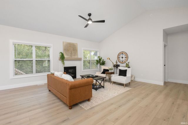 12983 Brick Road, Granger, IN 46530