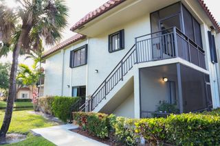 428 Lakeview Drive 201, Weston, FL 33326