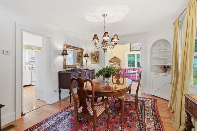 131 Wenonah Rd, Longmeadow, MA 01106