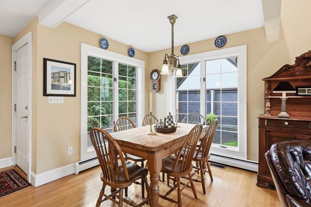 131 Wenonah Rd, Longmeadow, MA 01106