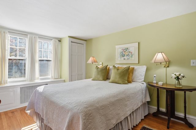 131 Wenonah Rd, Longmeadow, MA 01106