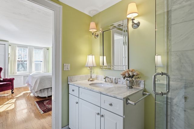 131 Wenonah Rd, Longmeadow, MA 01106