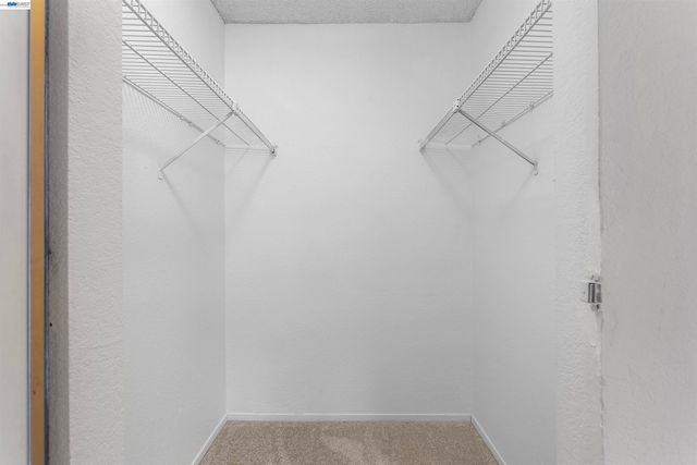 10401 Shaw St 401, Oakland, CA 94605
