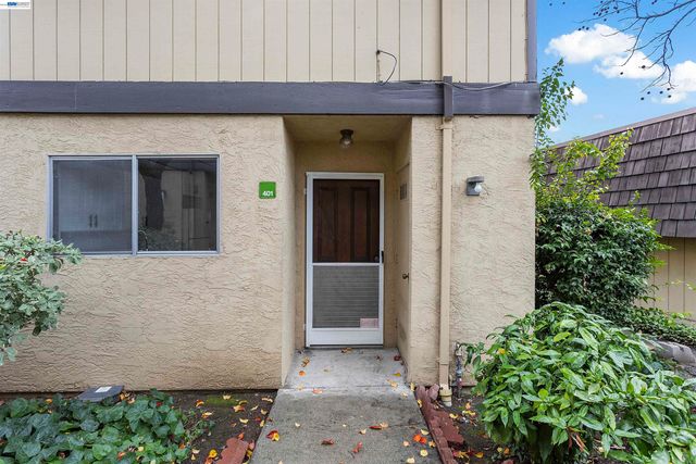 10401 Shaw St 401, Oakland, CA 94605