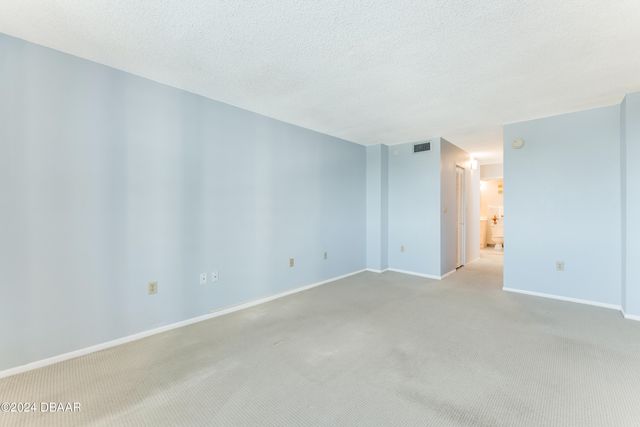 925 N Halifax Ave Apt 410, Daytona Beach, FL 32118