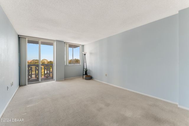 925 N Halifax Ave Apt 410, Daytona Beach, FL 32118