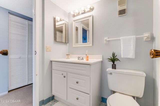 925 N Halifax Ave Apt 410, Daytona Beach, FL 32118