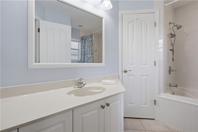 1334 Coral Park Lane 403, Vero Beach, FL 32963
