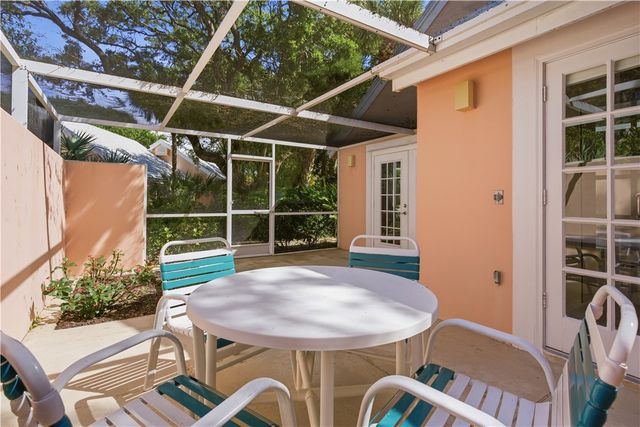 1334 Coral Park Lane 403, Vero Beach, FL 32963