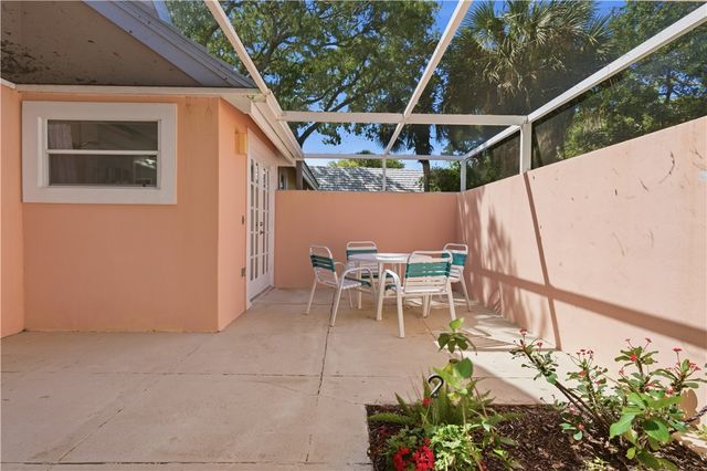 1334 Coral Park Lane 403, Vero Beach, FL 32963