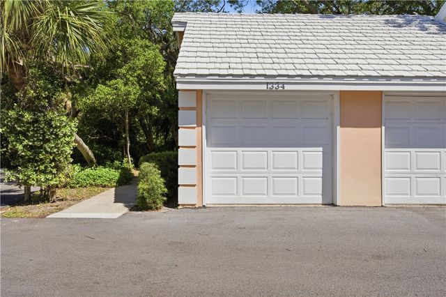 1334 Coral Park Lane 403, Vero Beach, FL 32963