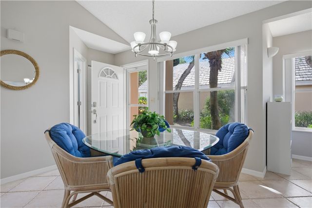 1334 Coral Park Lane 403, Vero Beach, FL 32963