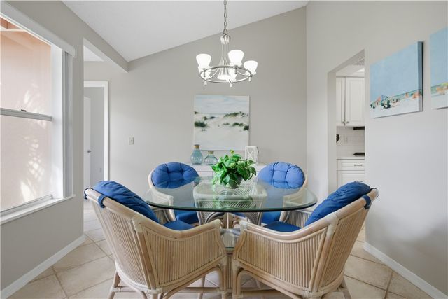 1334 Coral Park Lane 403, Vero Beach, FL 32963