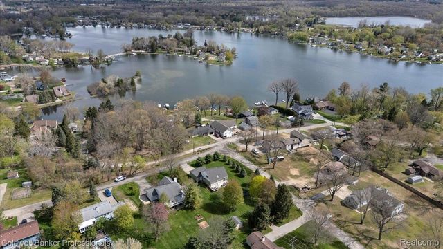 715 Eagle Hill, Brandon Charter Township, MI 48462