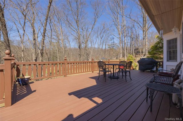 4 Cristin Court, Stony Point, NY 10980