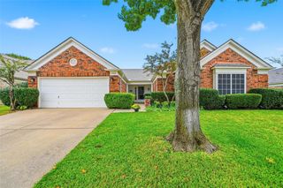 5409 Summit Peak Drive, Arlington, TX 76017