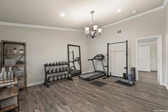 225 Cloudmont, Windcrest, TX 78239