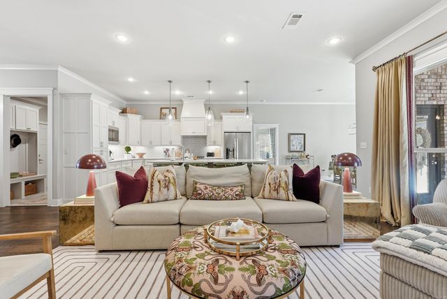 2595 Overcup Dr, Conway, AR 72034