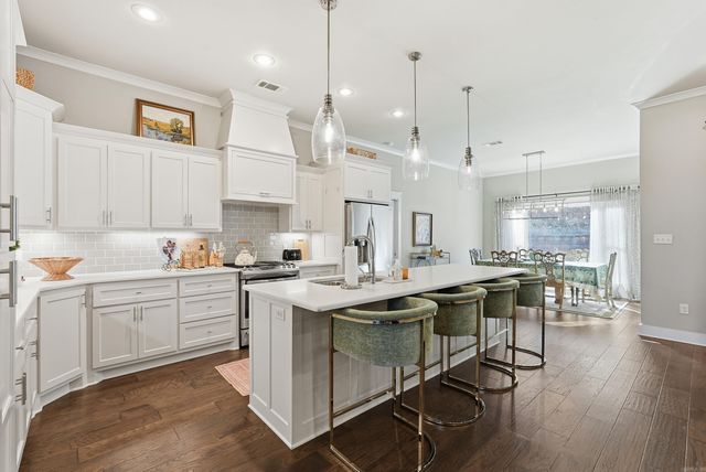 2595 Overcup Dr, Conway, AR 72034